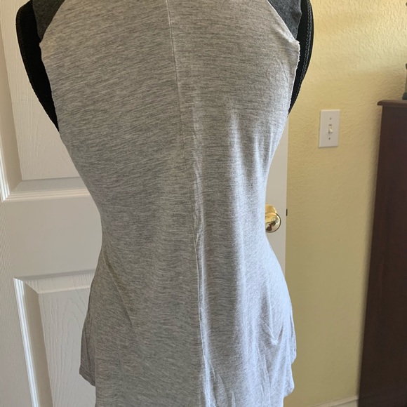 2/$16 EUC “Never Enough London Fever” Top size L - Picture 2 of 5